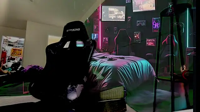 AriellaTaylor online show from March 2025 08:40:02 PM