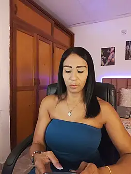 charlotte bayron02 online show from June 2026 01:22:01 AM