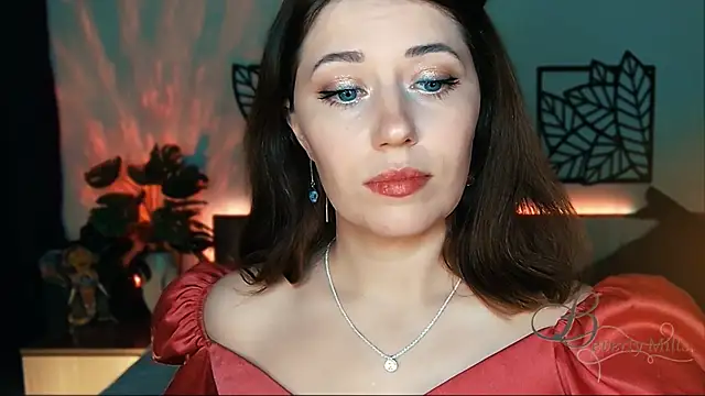 Snapshot of MissBeverlyMills chatting on January 2025 02:25:01 PM MissBeverlyMills online show from January 2025 02:25:01 PM