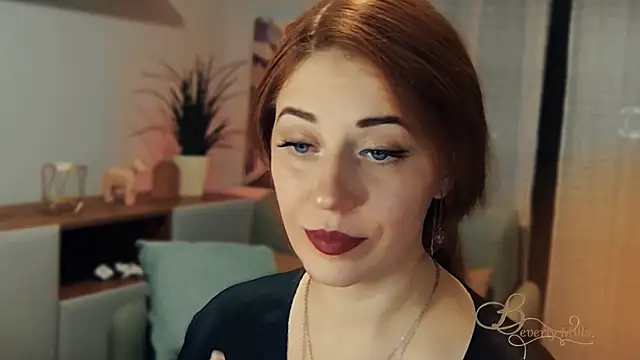 MissBeverlyMills online show from January 2026 01:01:01 AM