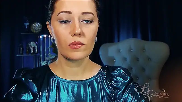 MissBeverlyMills online show from May 2026 05:12:01 AM