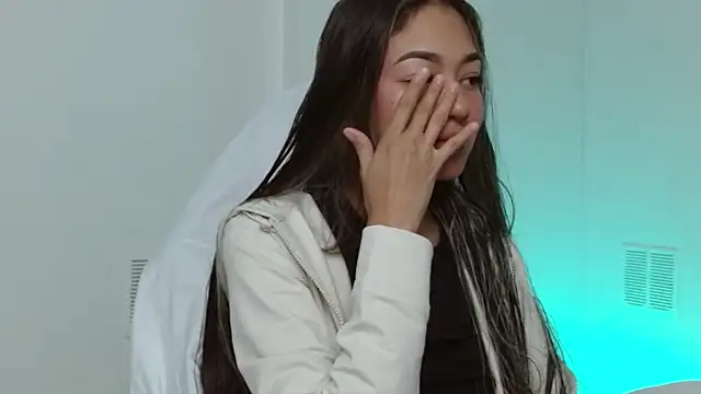 Snapshot of hantonella_ chatting on October 2025 12:37:02 PM hantonella  online show from October 2025 12:37:02 PM