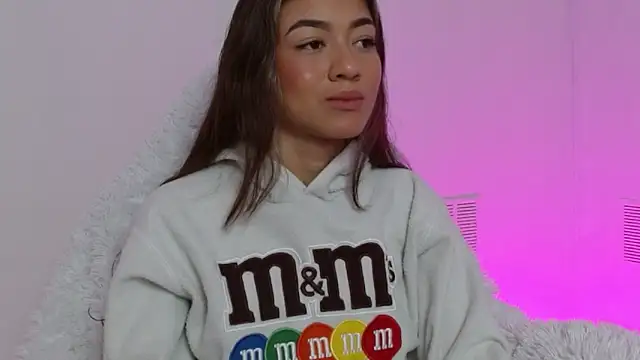 hantonella  online show from November 2025 01:22:02 PM