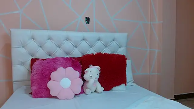 Snapshot of hantonella_ chatting on September 2025 07:36:01 PM hantonella  online show from September 2025 07:36:01 PM