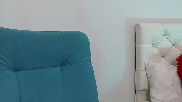 Snapshot of hantonella_ chatting on January 2025 03:55:02 PM hantonella  online show from January 2025 03:55:02 PM