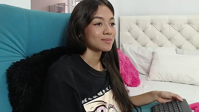 Snapshot of hantonella_ chatting on February 2025 05:55:01 PM hantonella  online show from February 2025 05:55:01 PM