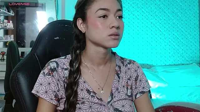 Snapshot of hantonella_ chatting on July 2026 02:09:02 PM hantonella online show from July 2026 02:09:02 PM