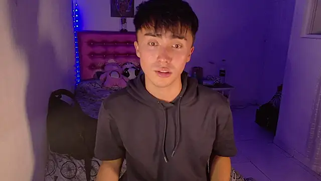 santi-fabulous online show from January 2026 01:09:01 AM