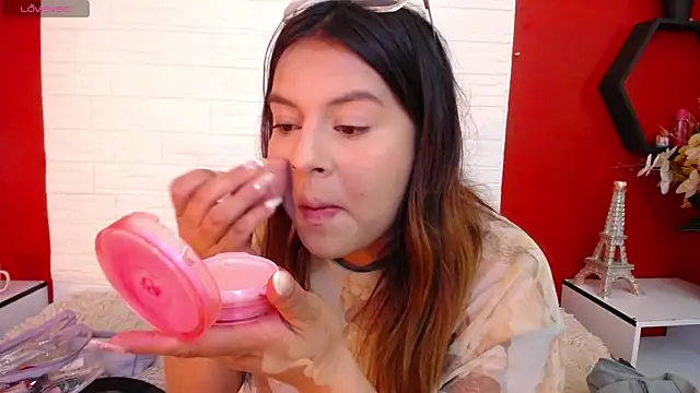 Snapshot of _poison_sweet chatting on December 2025 06:31:02 PM poison sweet online show from December 2025 06:31:02 PM