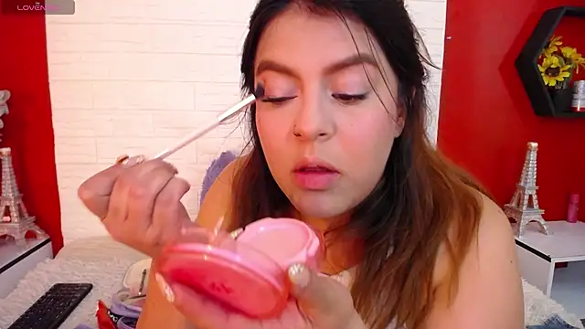 Snapshot of _poison_sweet chatting on November 2025 06:12:01 PM poison sweet online show from November 2025 06:12:01 PM