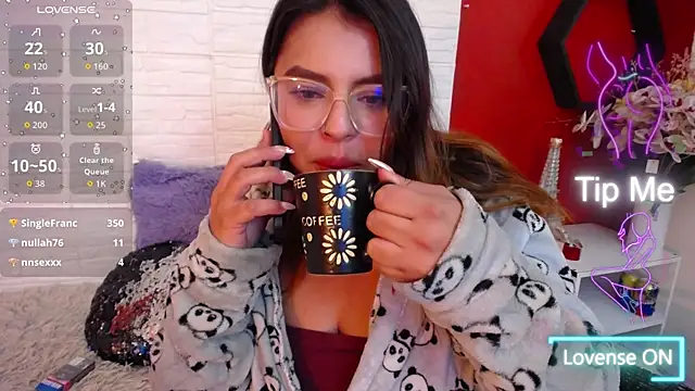 Snapshot of _poison_sweet chatting on December 2025 08:04:02 PM poison sweet online show from December 2025 08:04:02 PM