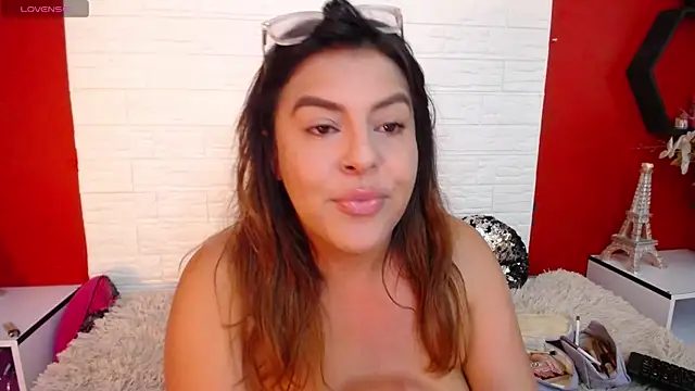 Snapshot of _poison_sweet chatting on November 2025 06:52:01 PM poison sweet online show from November 2025 06:52:01 PM