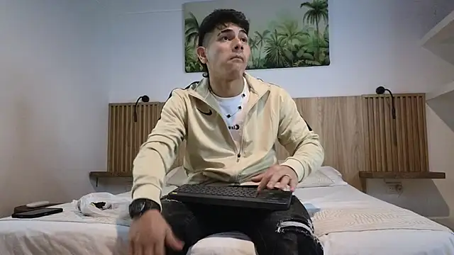 andrew rose  online show from October 2025 11:26:02 PM