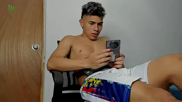 andrew rose  online show from February 2026 05:57:01 PM