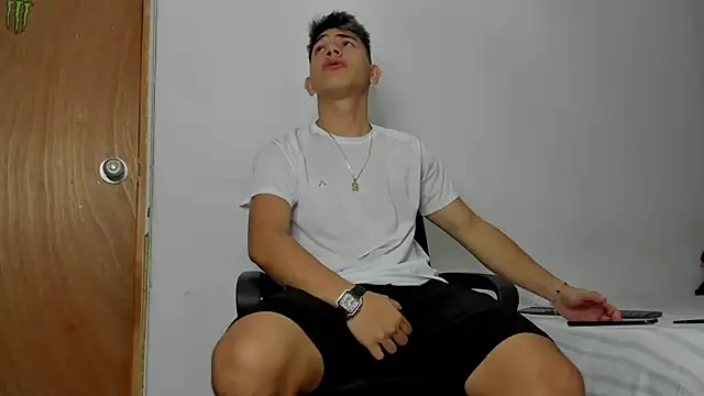 andrew rose  online show from February 2026 06:27:01 PM