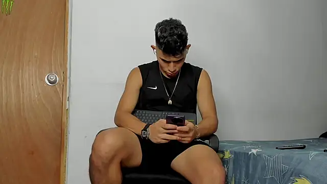 andrew rose  online show from February 2026 08:22:01 PM