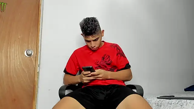 andrew rose  online show from December 2025 06:23:01 PM