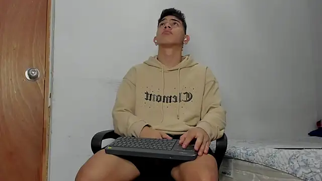 andrew rose  online show from March 2026 03:35:02 PM