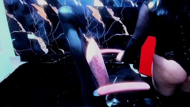 True Bdsm online show from October 2025 06:40:02 PM