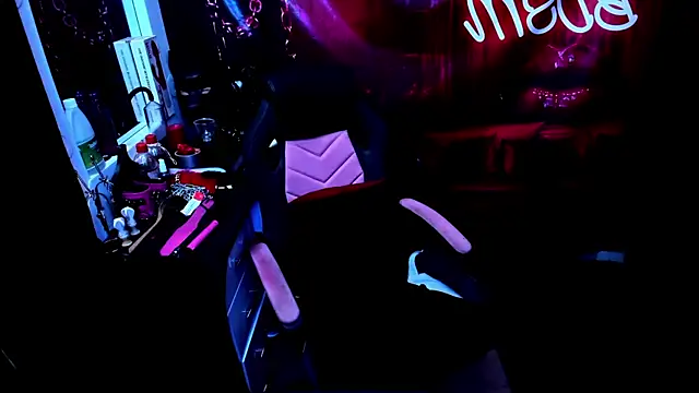 True Bdsm online show from March 2025 09:16:01 PM