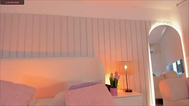 Megan-holly online show from March 2026 08:07:01 PM