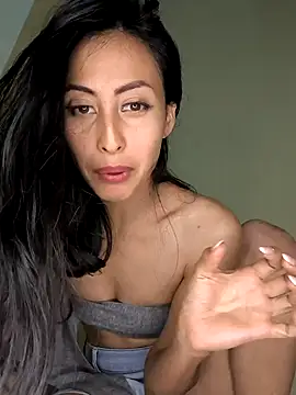 Snapshot of Anahi_cake chatting on March 2025 11:31:01 PM Anahi cake online show from March 2025 11:31:01 PM