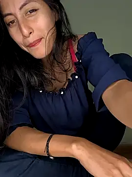 Snapshot of Anahi_cake chatting on March 2025 04:19:01 AM Anahi cake online show from March 2025 04:19:01 AM