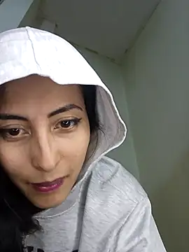 Snapshot of Anahi_cake chatting on February 2025 05:51:01 PM Anahi cake online show from February 2025 05:51:01 PM