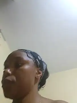 Missthigh online show from April 2026 06:42:01 AM