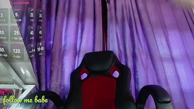 Lina23  online show from November 2025 11:47:01 AM