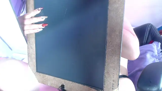 Lina23  online show from January 2026 02:32:02 PM