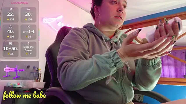 Lina23  online show from October 2025 11:55:02 AM