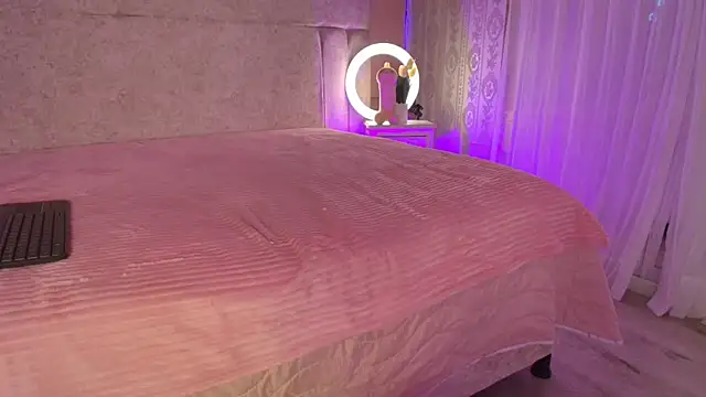 VeronicaMartiin online show from October 2025 02:40:01 PM