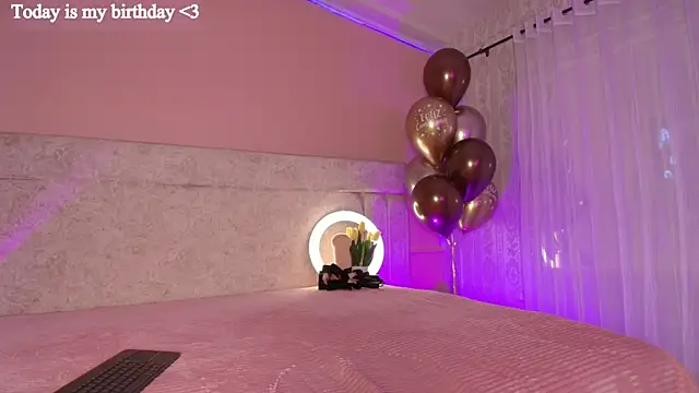 VeronicaMartiin online show from October 2025 04:51:02 PM