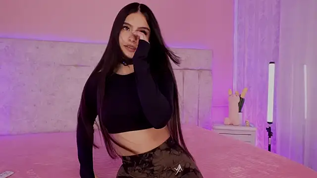 VeronicaMartiin online show from March 2026 04:07:01 PM