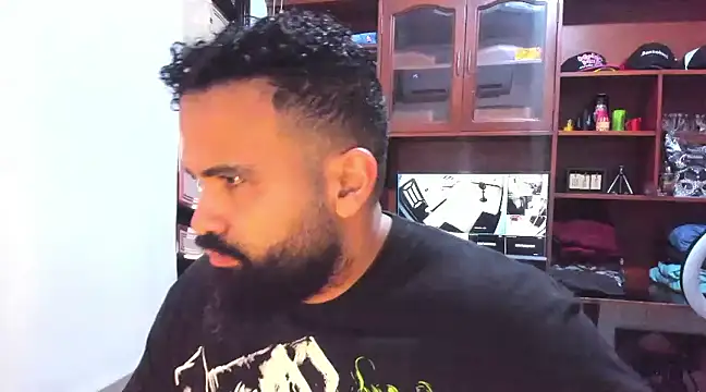 Drako Argentii online show from February 2025 08:31:01 PM