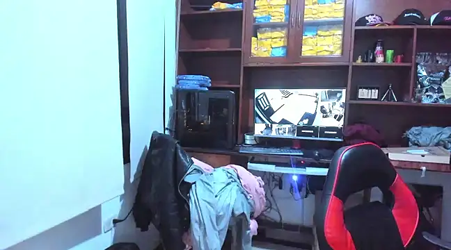 Drako Argentii online show from February 2025 06:54:01 AM