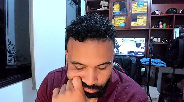 Drako Argentii online show from February 2025 10:58:01 PM