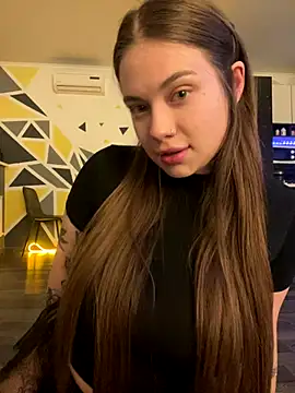 Snapshot of Vikki_toriya chatting on September 2025 09:21:01 PM Vikki toriya online show from September 2025 09:21:01 PM