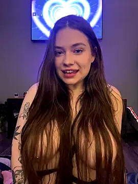 Snapshot of Vikki_toriya chatting on November 2025 02:27:01 AM Vikki toriya online show from November 2025 02:27:01 AM