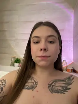 Snapshot of Vikki_toriya chatting on March 2025 06:38:02 AM Vikki toriya online show from March 2025 06:38:02 AM