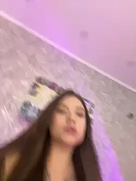 Snapshot of Vikki_toriya chatting on January 2025 05:53:01 PM Vikki toriya online show from January 2025 05:53:01 PM