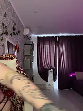 Snapshot of Vikki_toriya chatting on March 2025 01:14:02 PM Vikki toriya online show from March 2025 01:14:02 PM