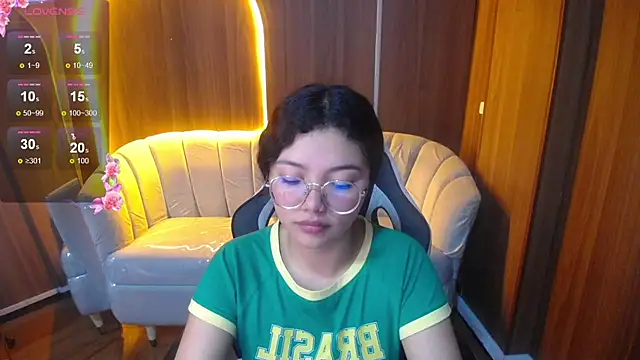 victoria castillo b online show from November 2025 03:12:01 PM