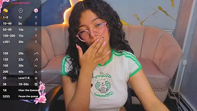 victoria castillo b online show from March 2026 03:12:01 PM