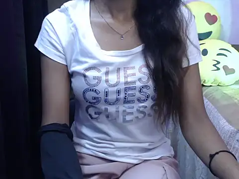 Snapshot of Angel_kiyara chatting on October 2025 06:31:02 PM Angel kiyara online show from October 2025 06:31:02 PM