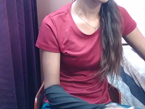 Angel kiyara online show from November 2025 06:45:01 PM