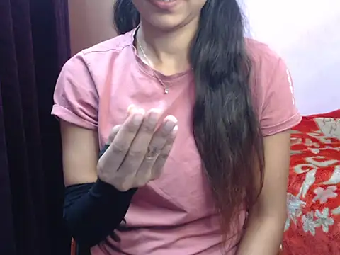 Angel kiyara online show from February 2026 07:12:01 PM