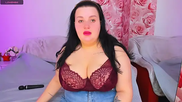 MonaSteele online show from March 2026 01:11:01 PM