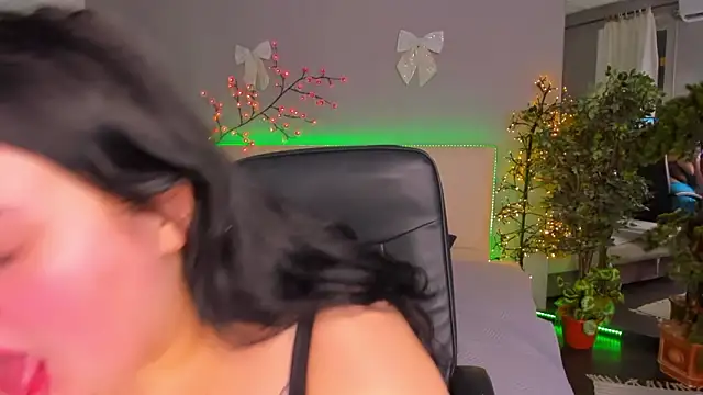 MonaSteele online show from January 2026 01:25:02 PM